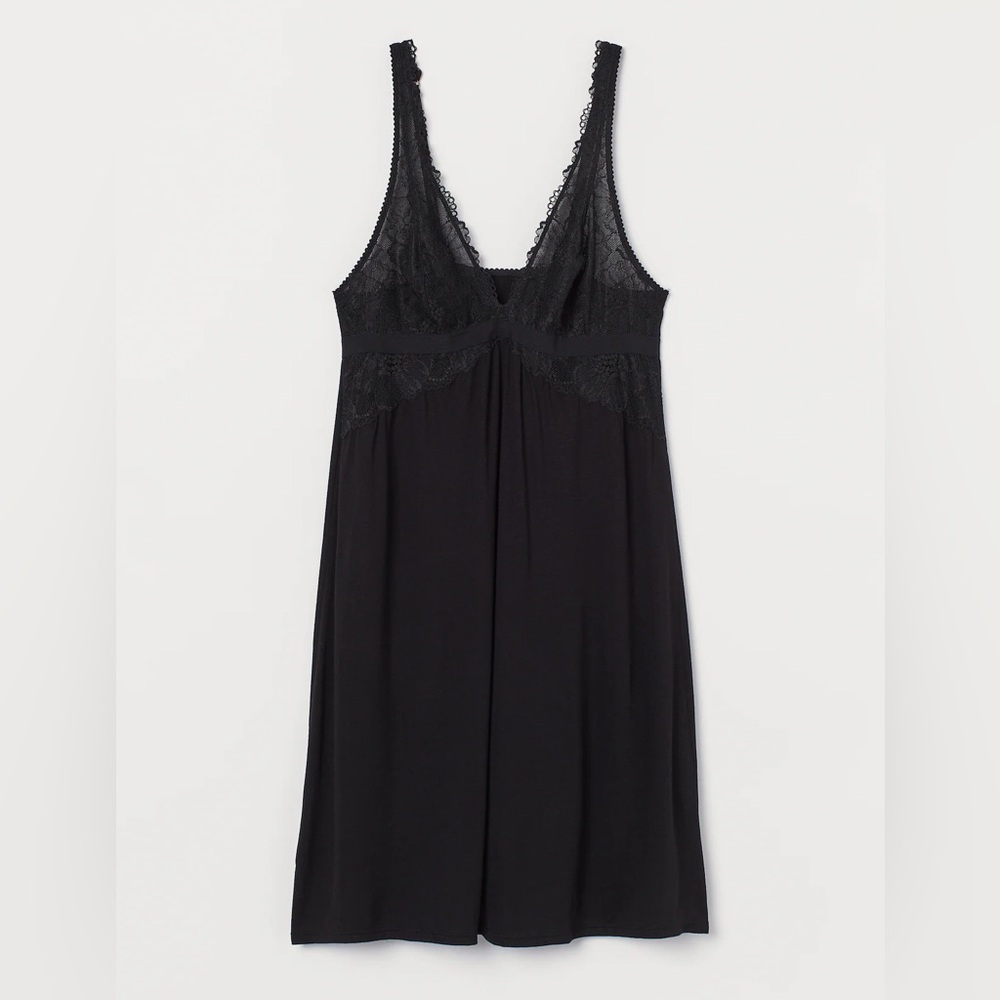 H&M | Black Lace front Slip Sz S